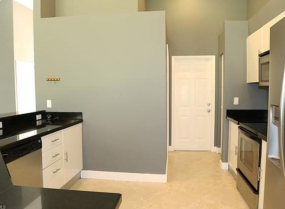 3rd image of 1616 Hibiscus Ave