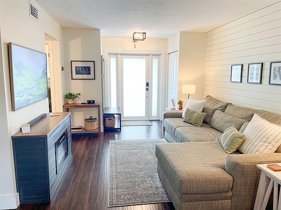 4th image of 5280 SW 123rd Avenue