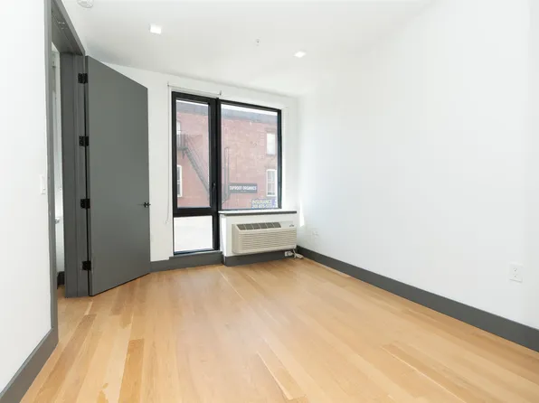 424 Arlington Avenue image 21 of 25