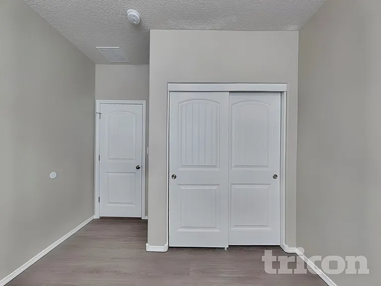 5 Dos Hermanos Ct — Photo 6