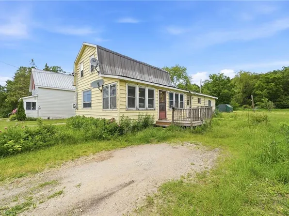 117 Fox St, Penetanguishene, ON L9M 1E2