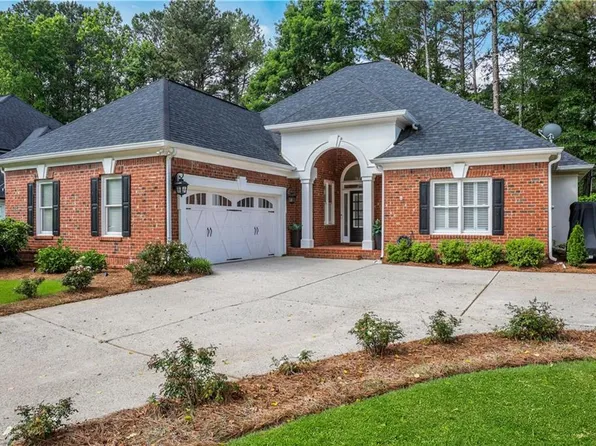 975 York Cv, Milton, GA 30004