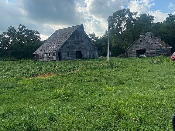 3rd image of 1860 County Road J