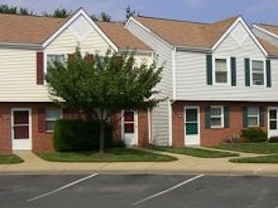 1st image of 10120 Woodbury Dr