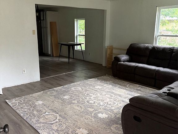5th image of 616 Breckenridge Hwy