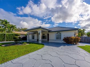 P V C Estates, Miami, FL 33175