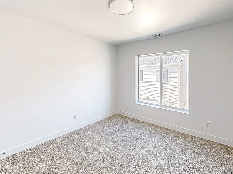 1126 S 200 E — Photo 20
