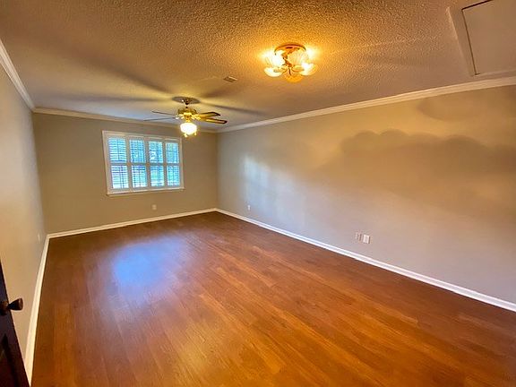 5th image of 410 Creekwalk Dr