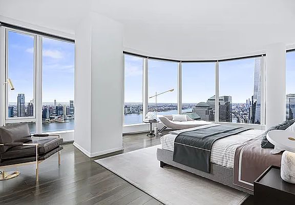 3rd image of 50 West St Penthouse 58