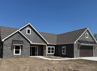 19 Golf Ln, Clinton, IN 47842