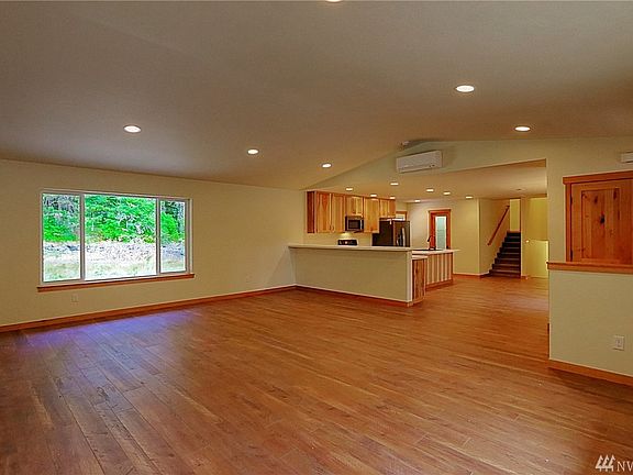 4th image of 13537 Eastbrook Dr SW