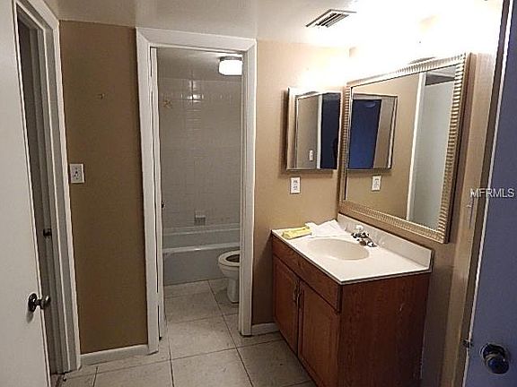 5th image of 2624 Lemontree Ln #D