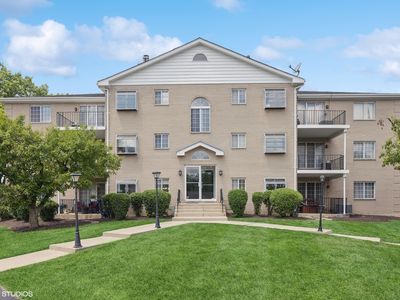 1258 Chalet Rd APT 304, Naperville, IL, 60563