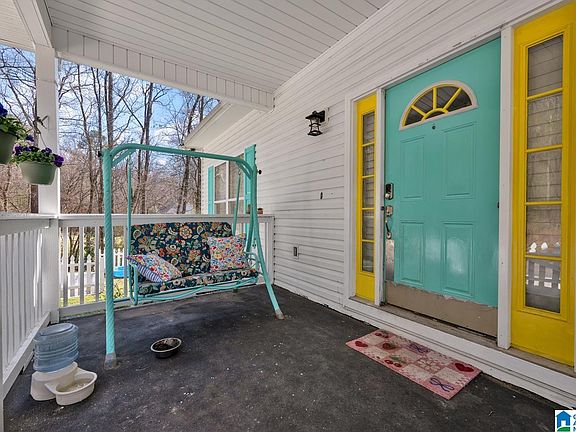 2nd image of 2232 Spring St