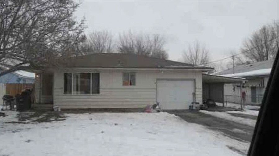 1st image of 1811 W Plath Ave