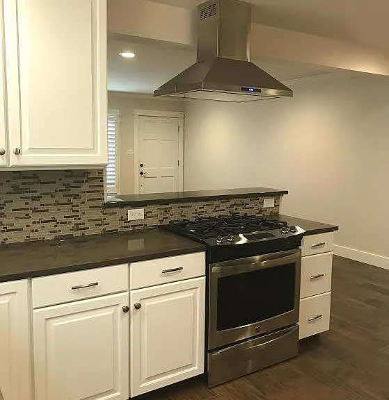 2295 York St — Photo 7