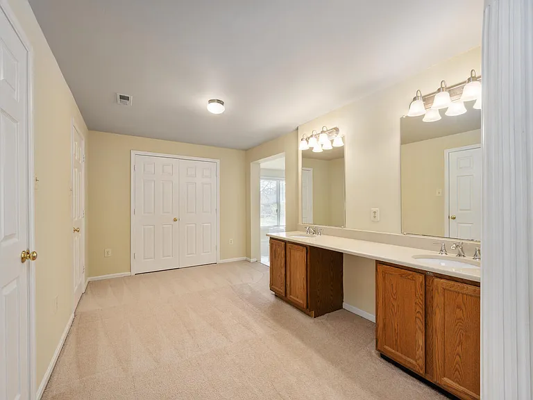 2725 Oldewood Dr — Photo 26