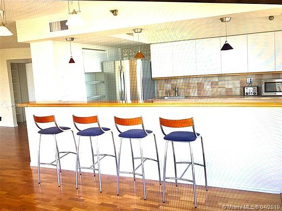 5th image of 3400 NE 192nd St APT 1401