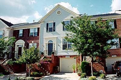 1st image of 10034 Vanderbilt Cir