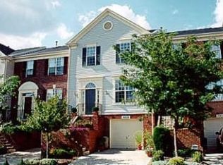 10034 Vanderbilt Cir, Rockville, MD 20850