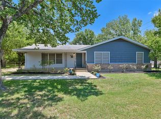 1011 S Dexter Dr, College Station, TX 77840