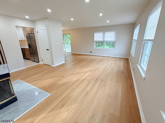 3rd image of 12 Rutgers Dr