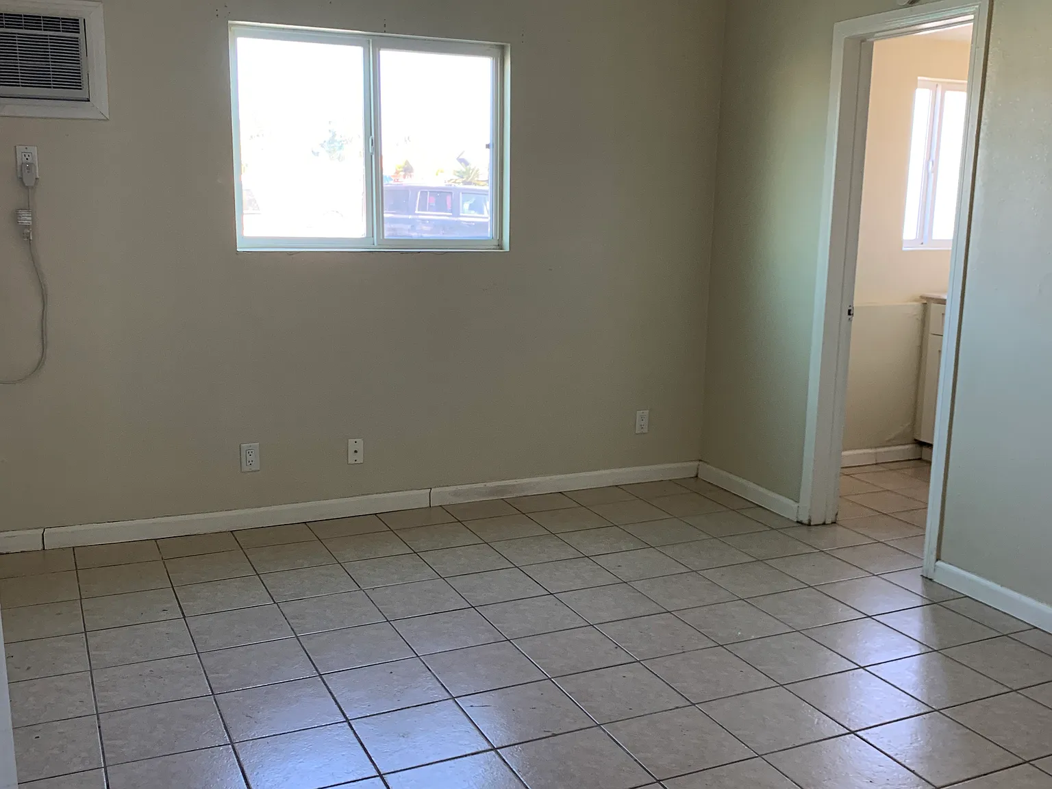 Studio, 475 sqft, $1,475 — Photo 4