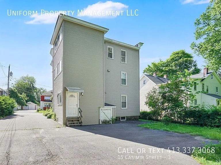15 Casimir St #3 — Photo 6