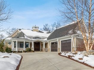 52103 Main Dr, New Buffalo, MI 49117