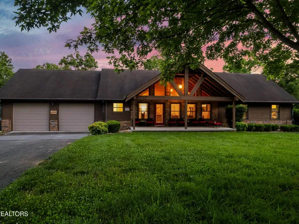 2744 Dayne Dr, Sevierville, TN 37876