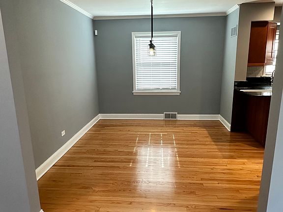 4th image of 3612 N Oak Park Ave