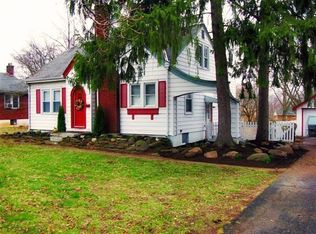 8706 Pine Rd, Cincinnati, OH 45242