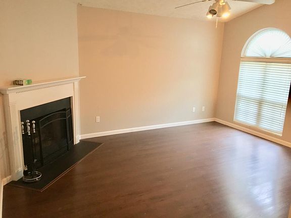 2nd image of 2213 Curtiswood Dr