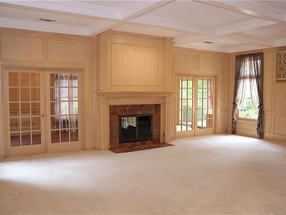 5th image of 5121 Bridgewater Dr
