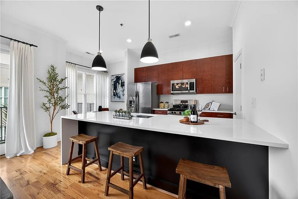 1 bed, 1.0 bath, 745 sqft, $1,795 — Photo 4