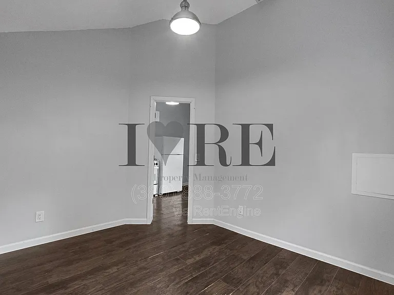 1555 Myrtle Ave — Photo 17