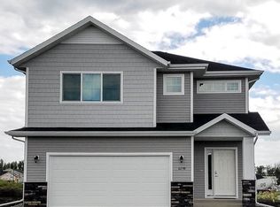 6020 Autumn Dr S, Fargo, ND 58104