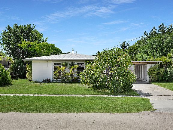 2nd image of 11285 3rd Ave