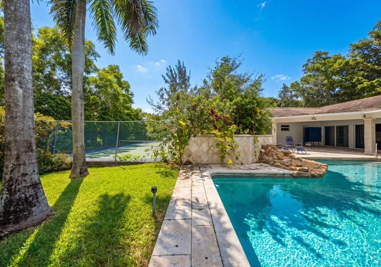 4020 NW 101ST Drive, Coral Springs, FL 33065 - 1571 — Photo 2