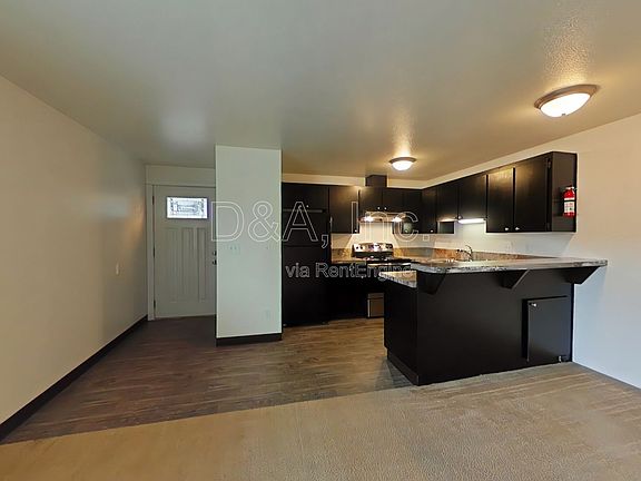 4th image of 1961 NW Grant Ave APT 5