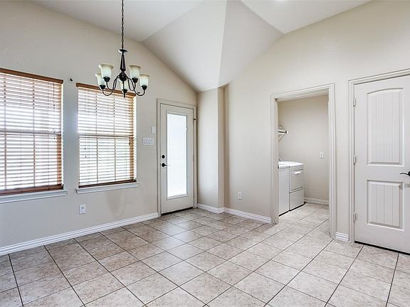 4th image of 6216 Green Valley Cir
