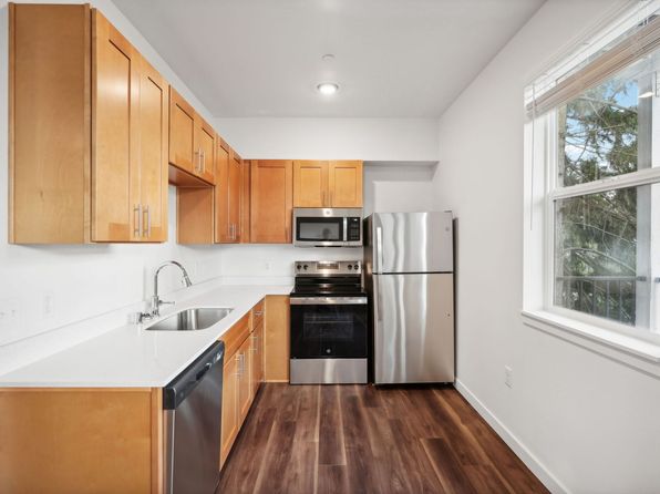 5605 NE 68th Ave #20