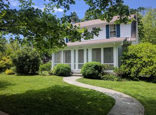 6200 Stratford Rd, Chevy Chase, MD 20815