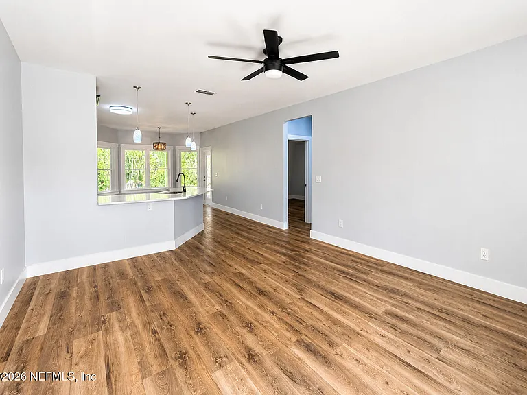 971 Irma Way — Photo 7