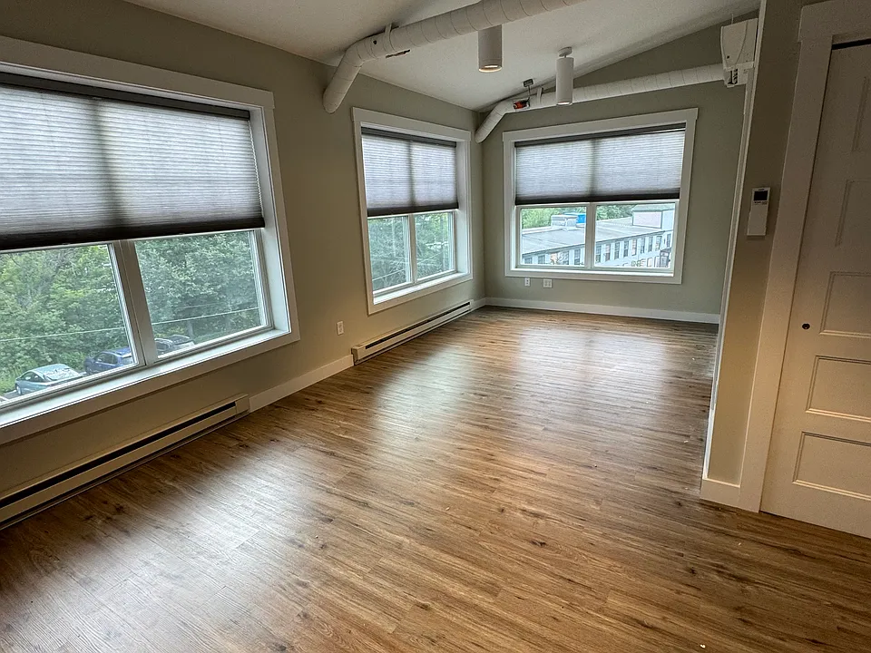 1 Mechanic St #14