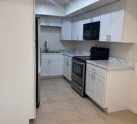 4th image of 1632 S River Dr