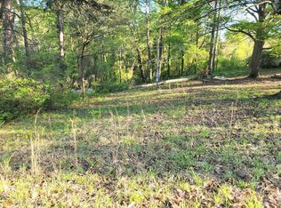 446 Mountain View Cir, Toccoa, GA 30577