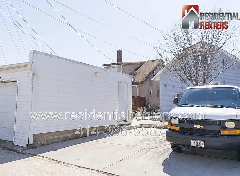 3220 W Madison St — Photo 22