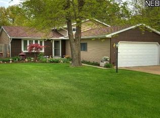 34792 Highland Dr, North Ridgeville, OH 44039