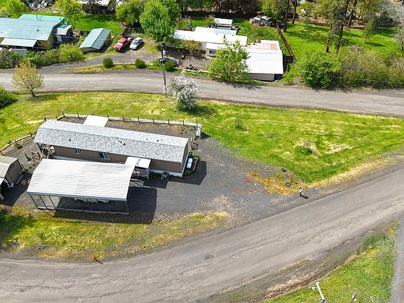 2nd image of 138 View Rd